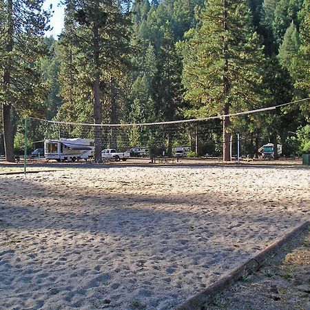 Yosemite Lakes Bunkhouse Cabin 27 Harden Flat Dış mekan fotoğraf